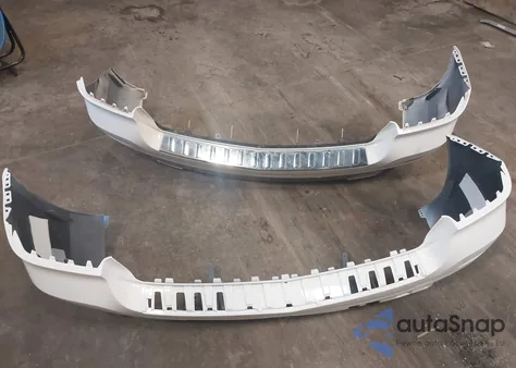 2015 Mercedes-Benz Glk 350 4Matic z USA, uszkodzony, nr VIN WDCGG8JB9FG418642